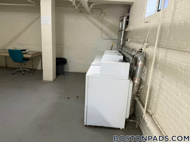 Building Photo - 17-19 Washington St.