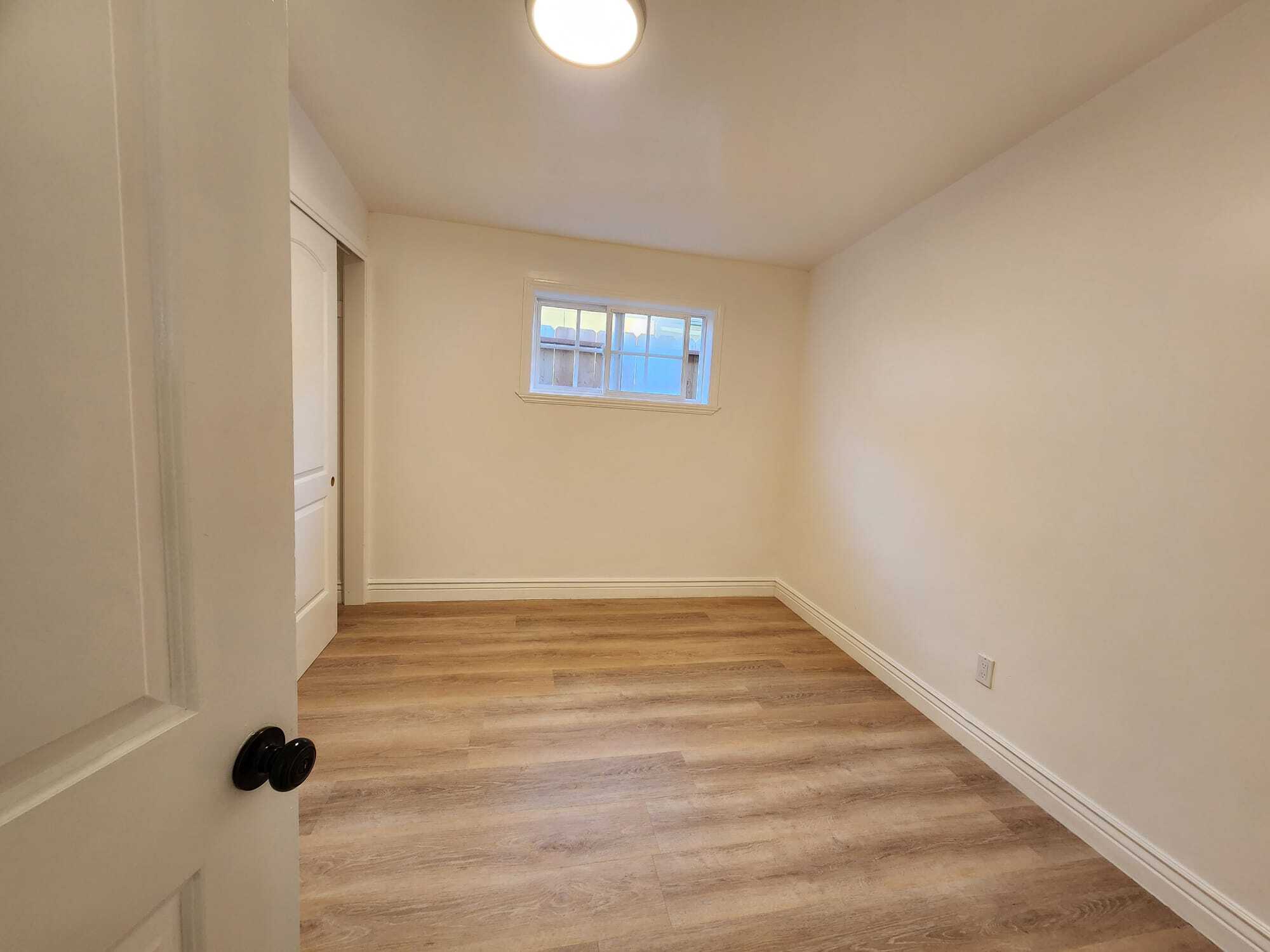 Building Photo - 1208 Lincoln Avenue