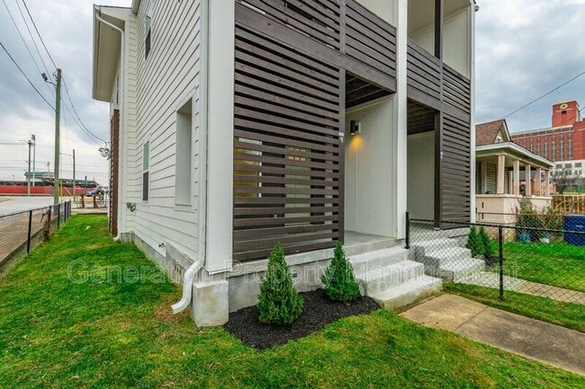 Building Photo - 1124 Garfield St