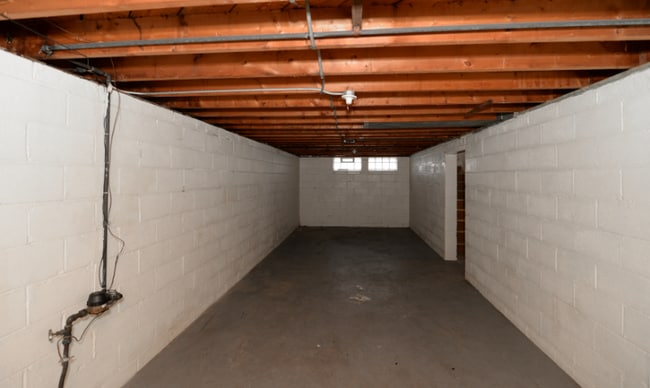 Building Photo - 12328 Grannis Rd