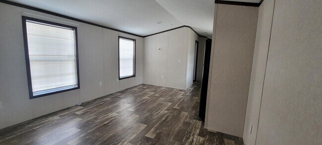 Building Photo - 3528 Queens Point Terrace