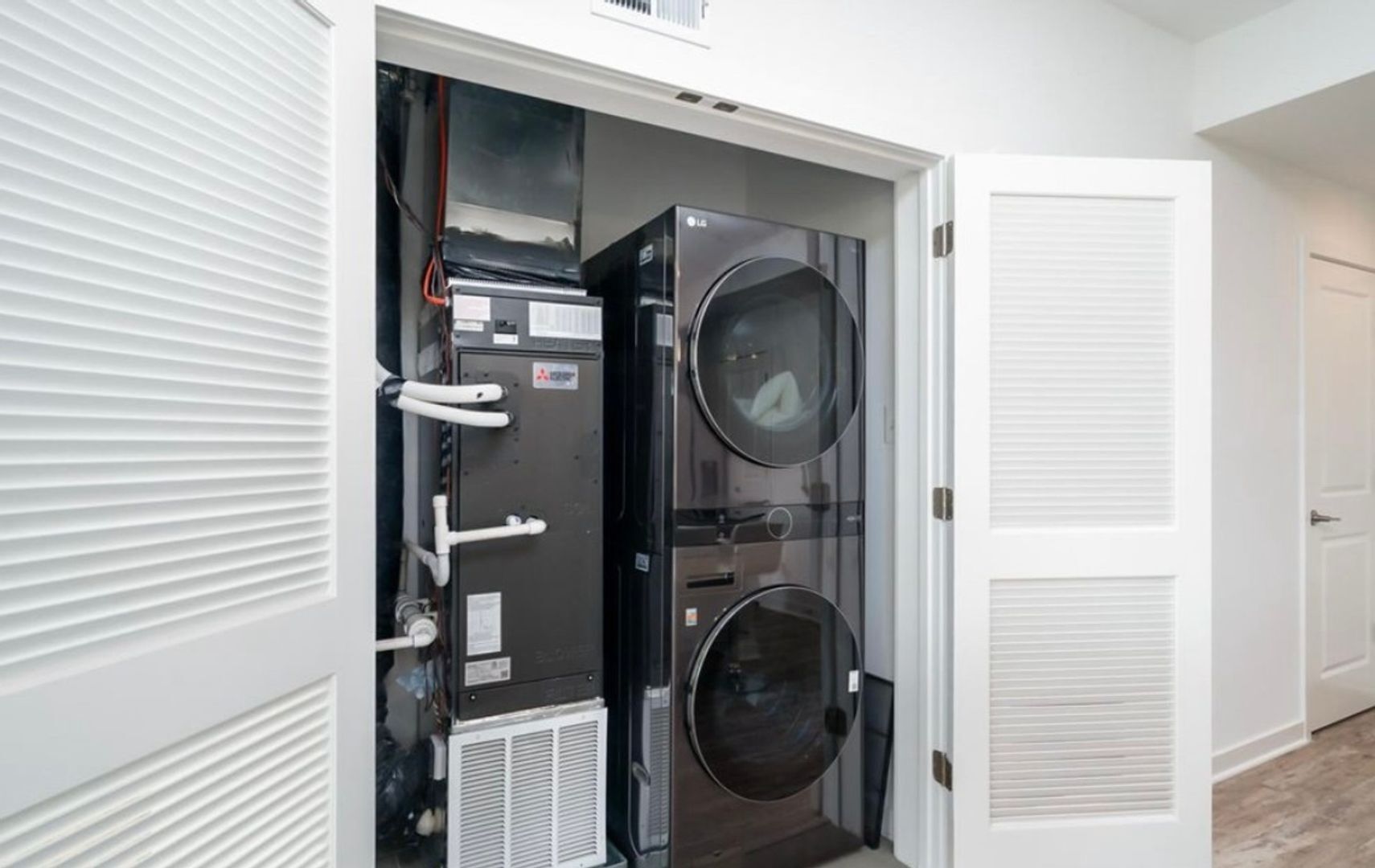 Building Photo - 1618 Blacksmith Wy