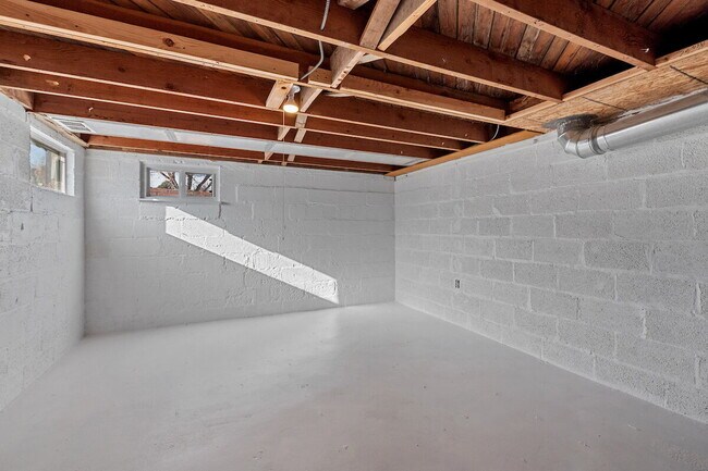 Building Photo - This Renovated Lakewood Ranch is perfect f...
