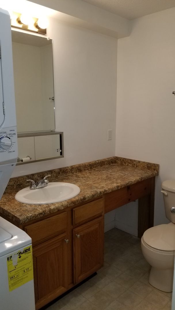 Building Photo - First floor, garden style condominium