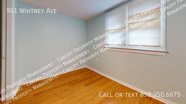 Building Photo - 901 Whitney Ave