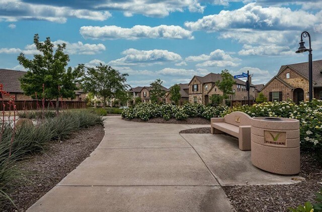 Building Photo - 3927 Cascade Sky Dr