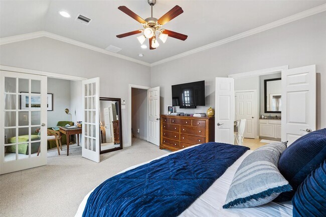 Building Photo - 2712 Sherwin St