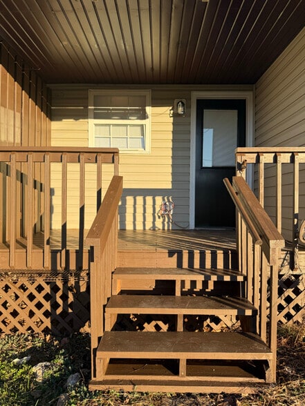 Building Photo - 133 W Terrace Ct