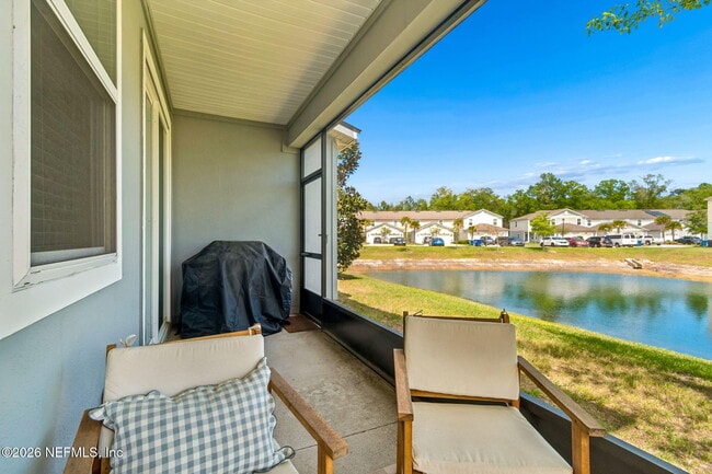 Building Photo - 49 Pasadena Dr