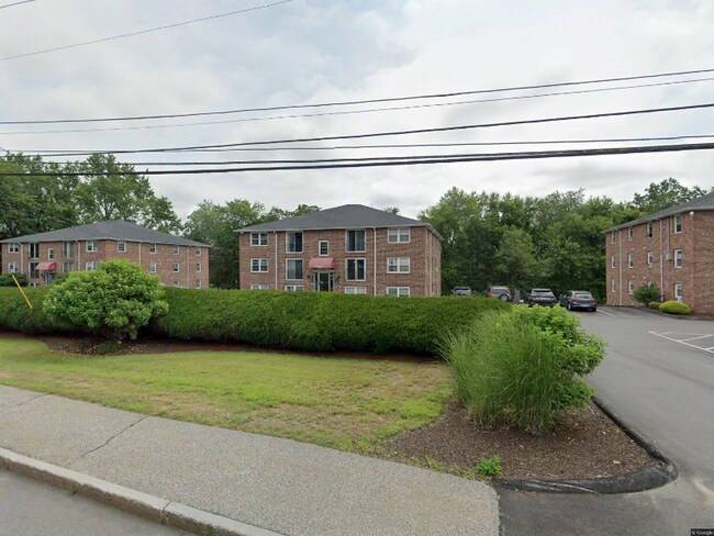 Building Photo - 99 East Broadway