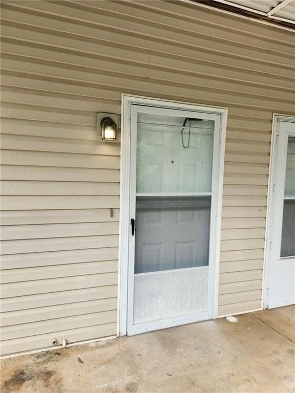 Building Photo - 215 Meridian St