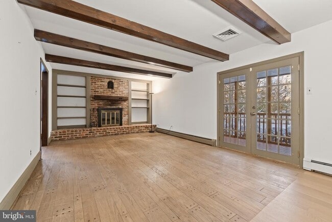 Building Photo - 137 Blackfoot Trail