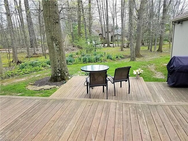 Building Photo - 955 Royal Arms Dr