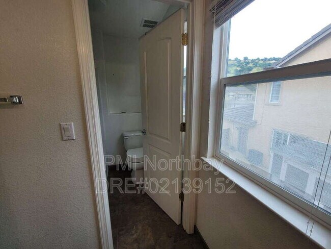 Building Photo - 4051 Sierra Ct