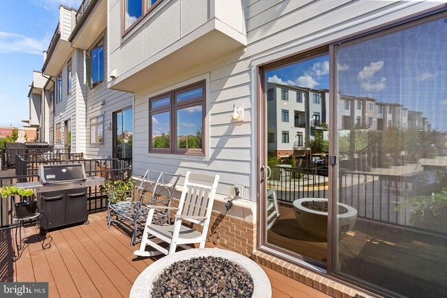 Building Photo - 1608 Rocky Shale Terrace SE