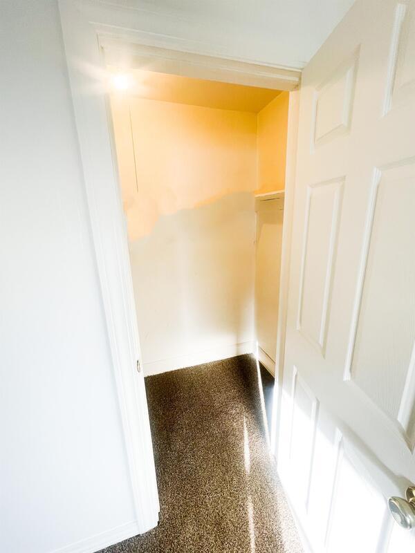 Building Photo - 214 1st Dr NW