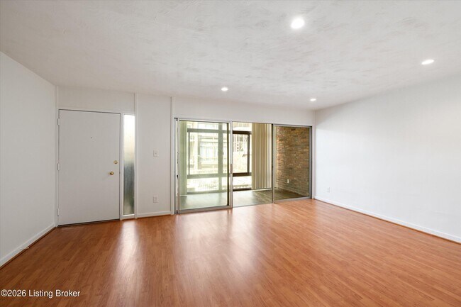 Building Photo - 1040 Cherokee Rd