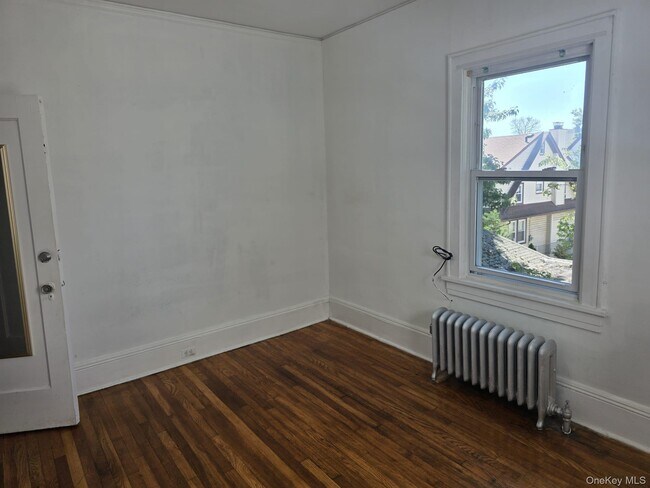 Building Photo - 420 Bedford Ave