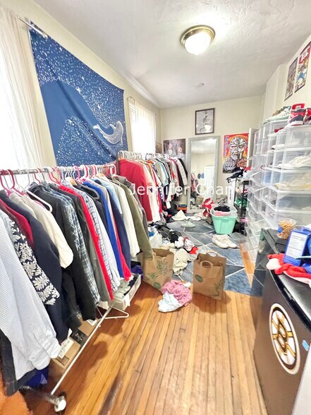 Building Photo - 18 Ashford St