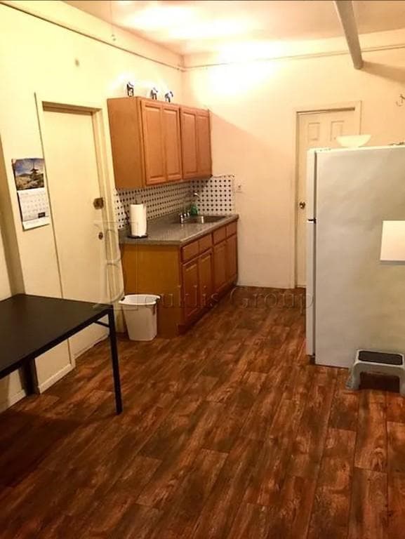 Building Photo - 1 bedroom in ASTORIA NY 11102