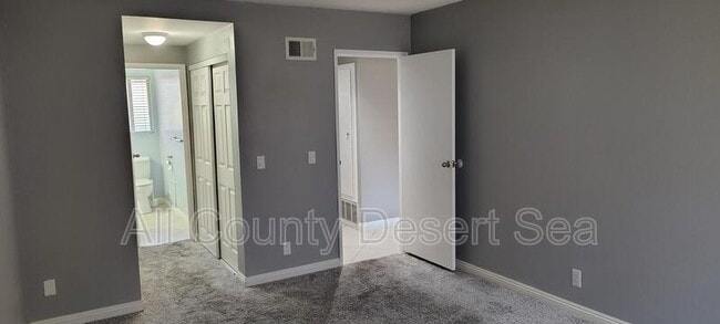 Building Photo - 2525 N Bourbon St