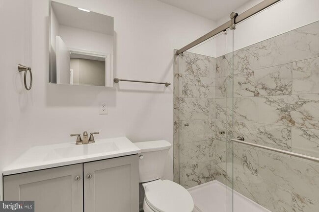 Building Photo - 8730 Ewing Dr