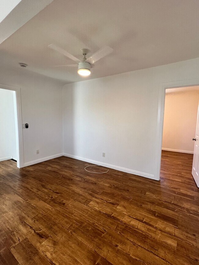 Building Photo - 4172 S Hobart Blvd