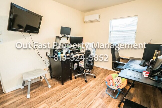 Building Photo - 4810 Haines Rd N