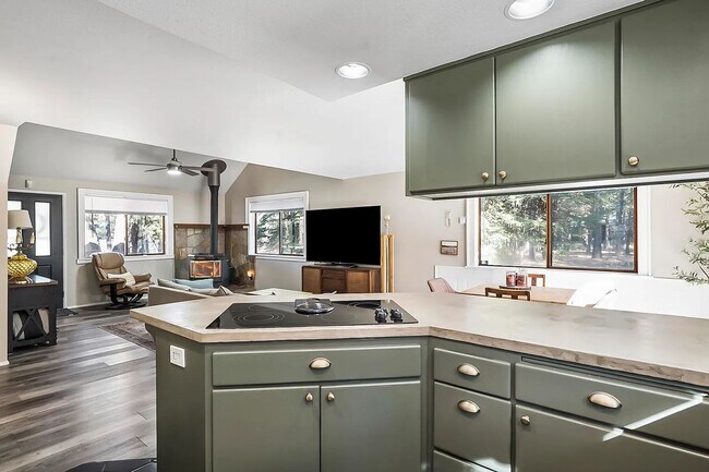 Building Photo - Beautiful Home- Backs up to BLM Land