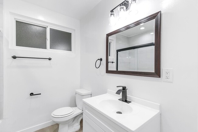 Building Photo - 1138 Cardiff Ave