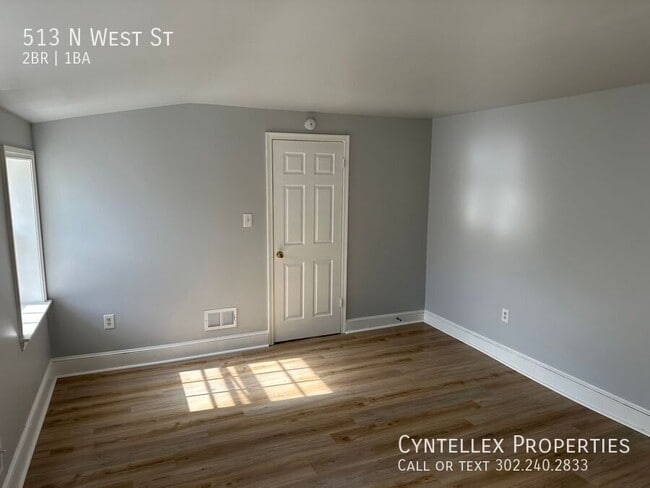 Building Photo - 513 N West St