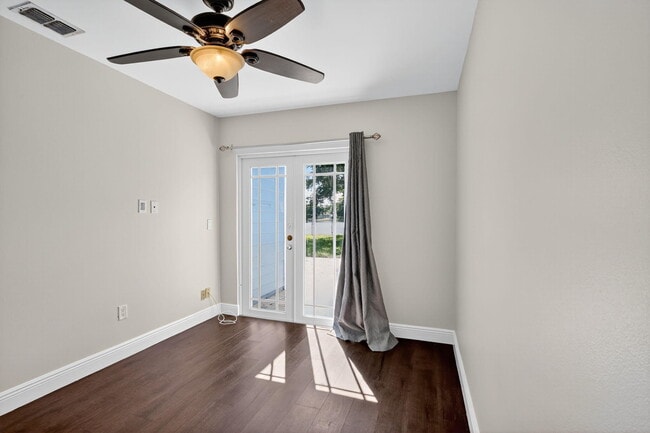 Building Photo - 5431 Courtney Cir