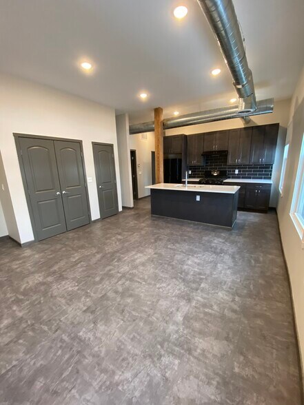 Living Space - 67 State St
