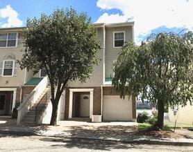 Building Photo - 34 Bergen Ridge Rd