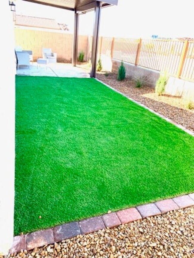 Building Photo - GORGEOUS SINGLE STORY WITH MANY UPGRADES*3 BEDROOMS*DEN!