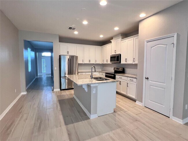 Building Photo - 1449 Paget Cove