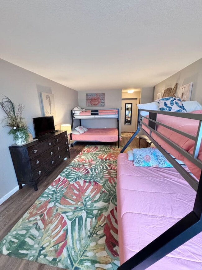 Building Photo - 215 Atlantic Ave