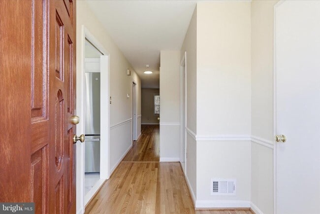 Building Photo - 4635 Linmar Ct