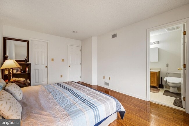 Building Photo - 117 N Barrow Pl