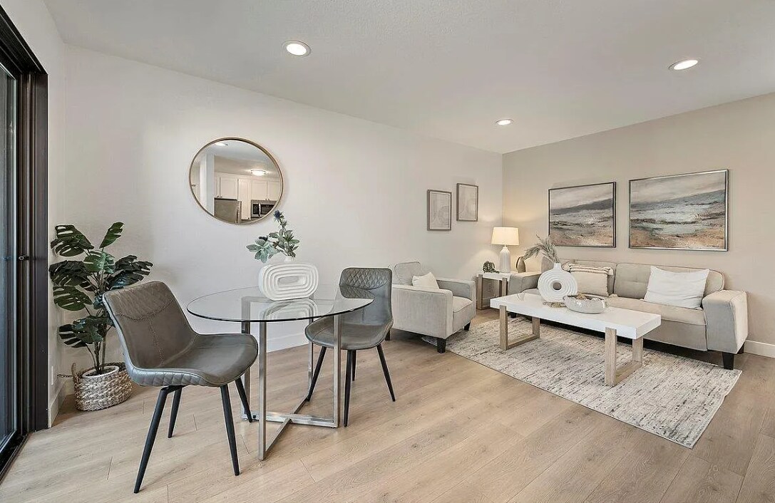 Building Photo - 295 Stonegate Cir