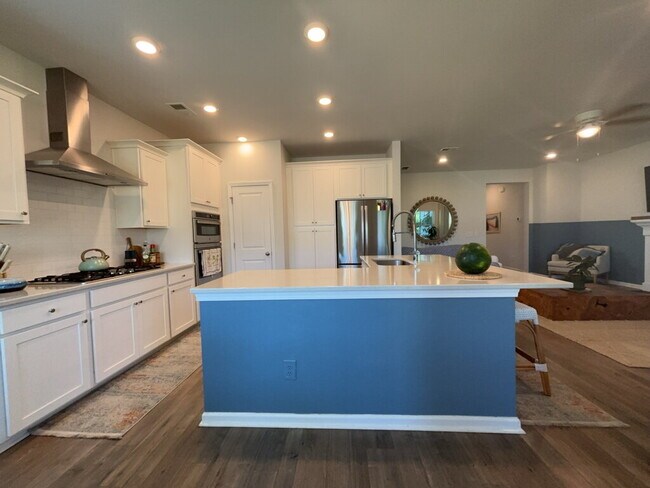 Building Photo - 116 Cotton Blossom Wy