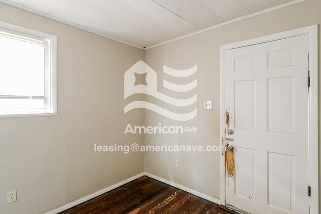 Building Photo - 4737 Section Ave