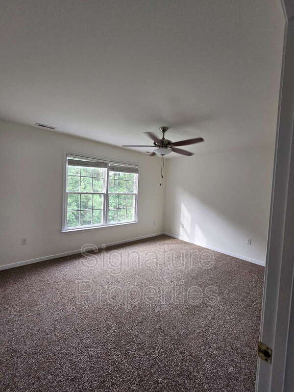 Building Photo - 5600 Barnsley Pl