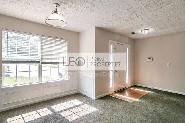 Building Photo - 2842 Vining Ridge Terrace