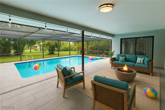 Building Photo - 528 SE 32nd Terrace