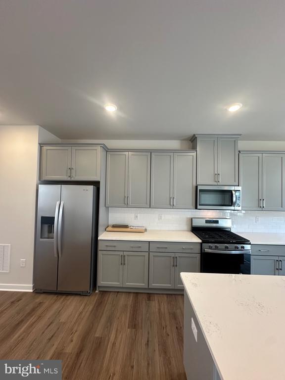 Building Photo - 17 Atkins Dr