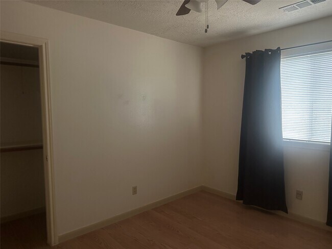Building Photo - 14802 Sagamore Hills Dr