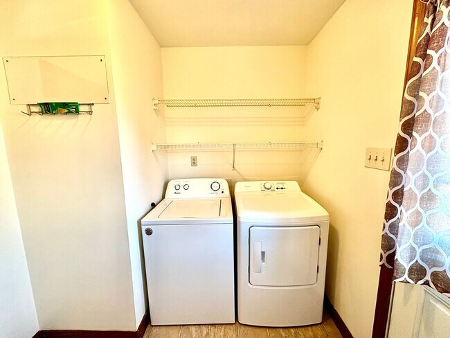 Building Photo - 5312 Ridgerun Terrace