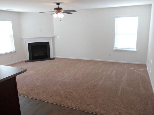 Building Photo - 2528 Walnut Forest Dr