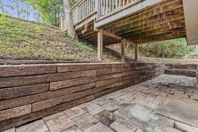 Building Photo - 57 Lake Shore Dr